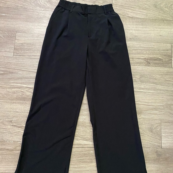 ALO Yoga Women's Black Wide-Leg Trousers - Picture 1 of 10